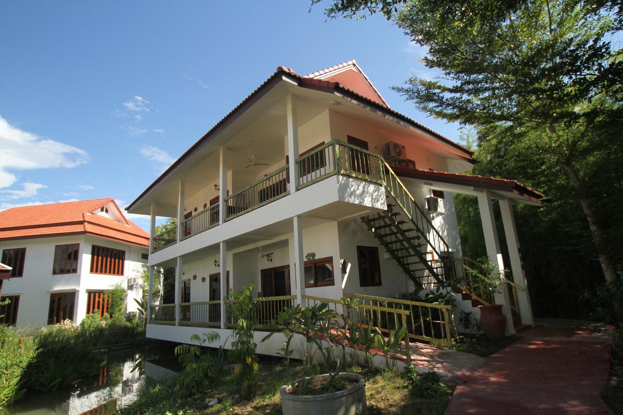 Jasmine Hills Lodge Doi Saket Exterior photo